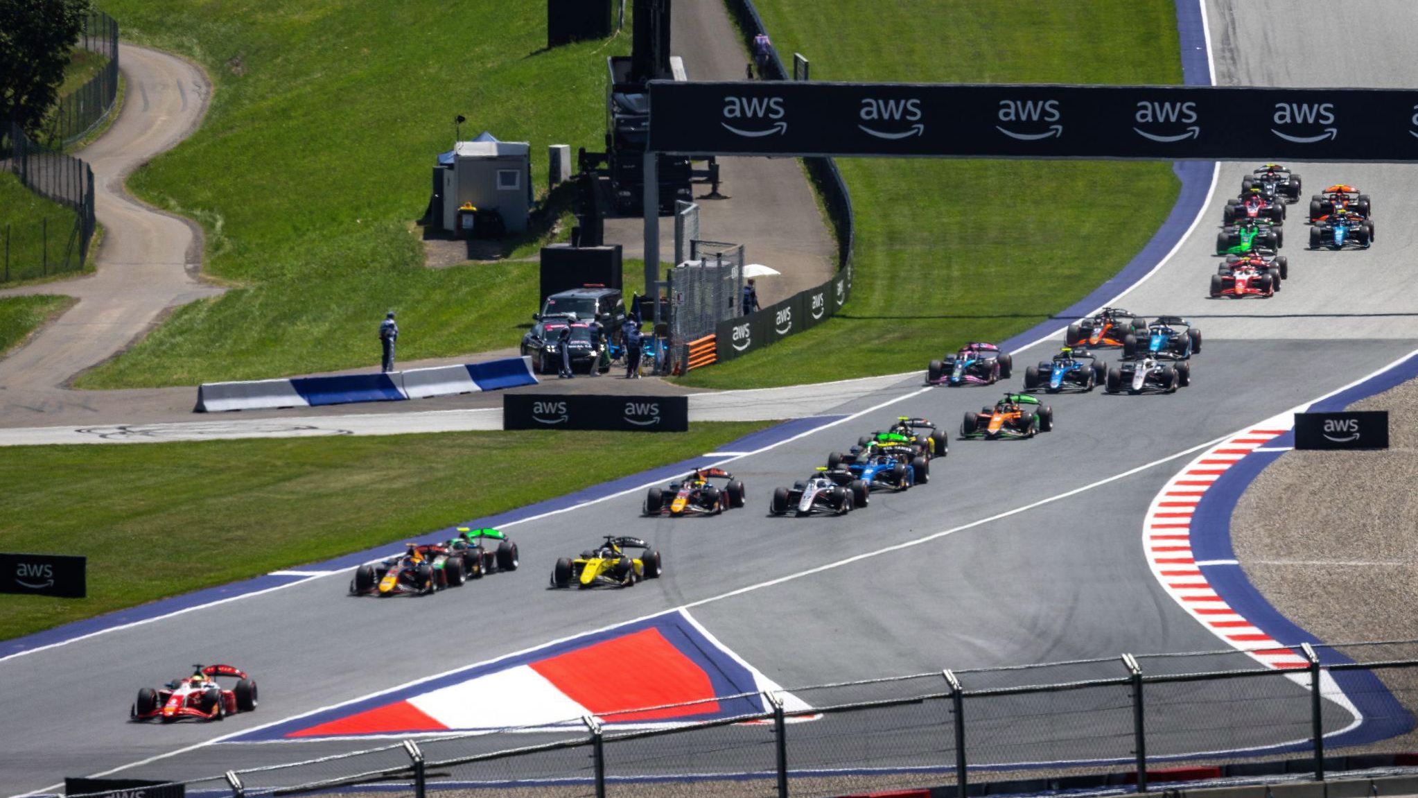 Photo of the 2024 Austria F2 race start