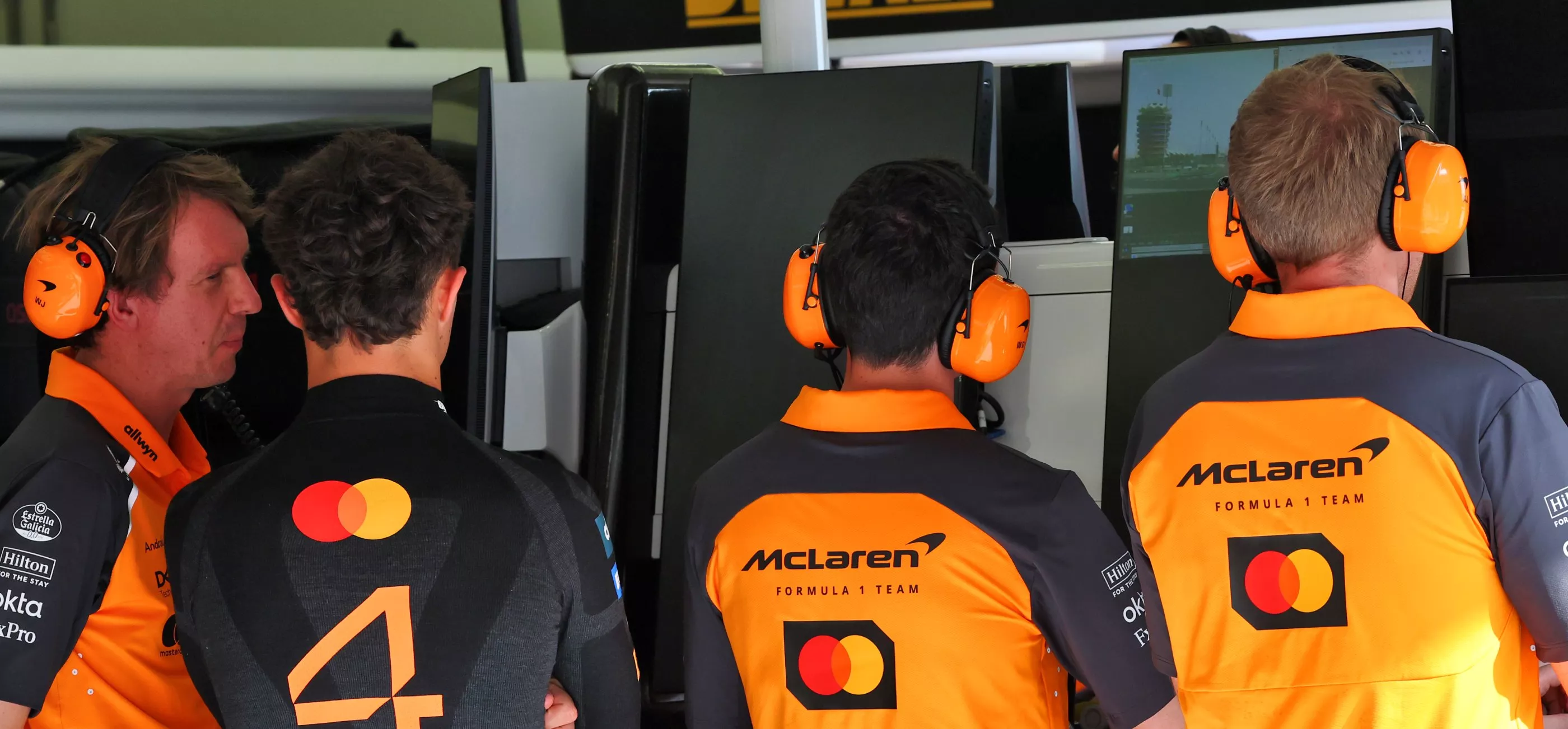 McLaren engineers with Lando Norris